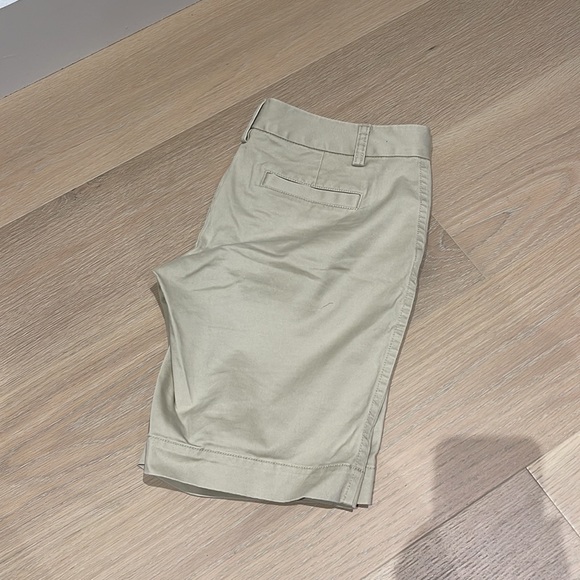 J crew short pants - Picture 4 of 4